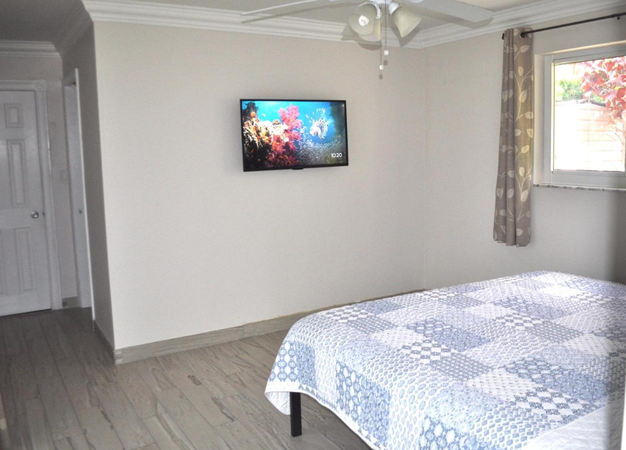 Lovely 3-Bd, Walk To Bars, 9 Min Drive From Beach! Heated Pool. 劳德代尔堡 外观 照片