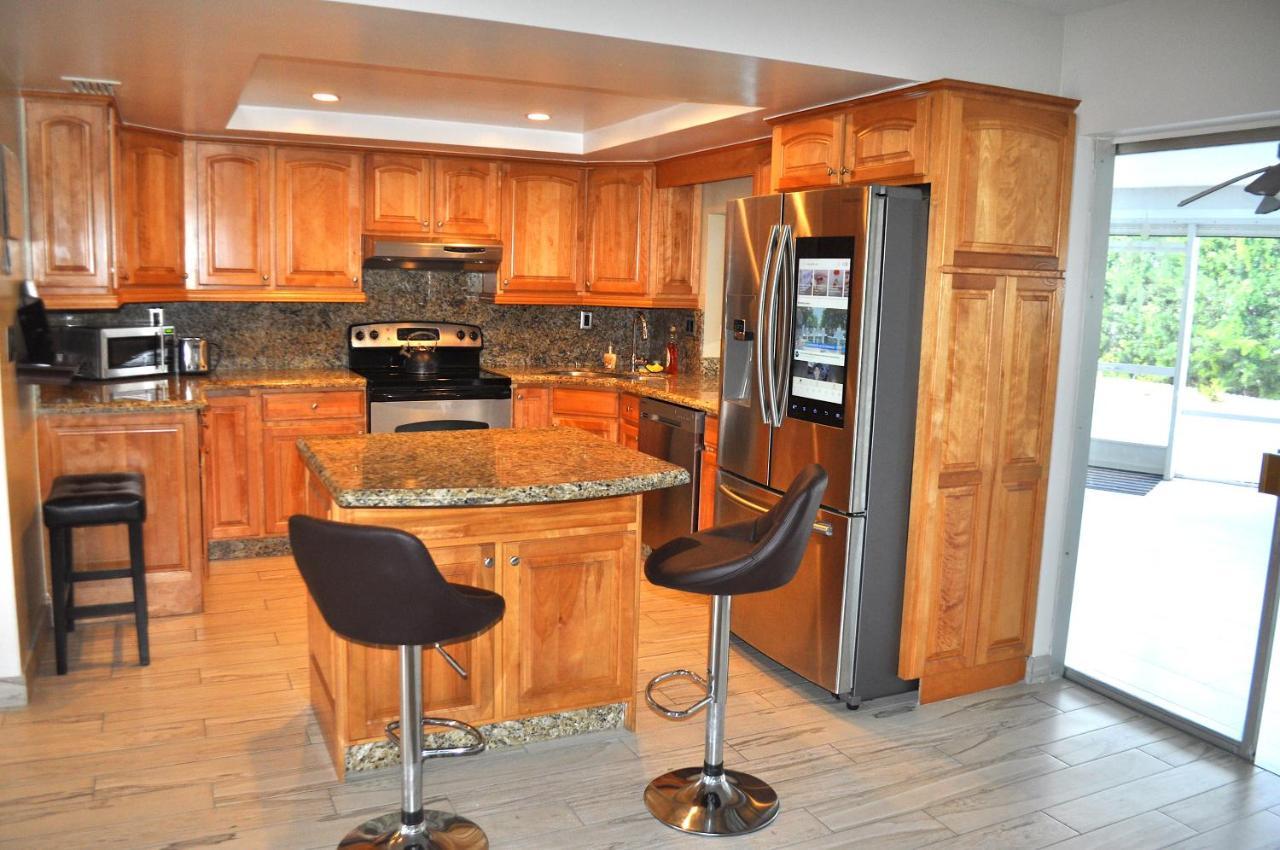 Lovely 3-Bd, Walk To Bars, 9 Min Drive From Beach! Heated Pool. 劳德代尔堡 外观 照片